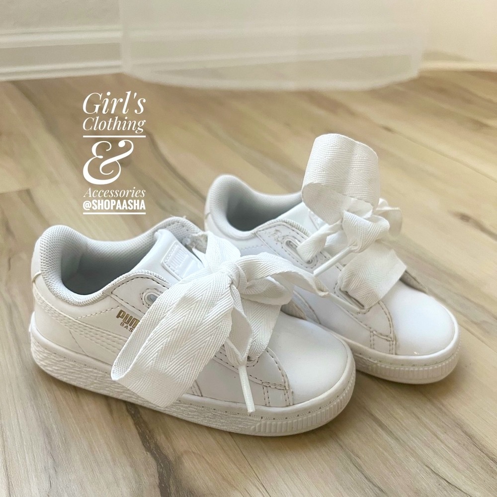 PUMA Unisex-Child Roma Heart Patent Sneaker